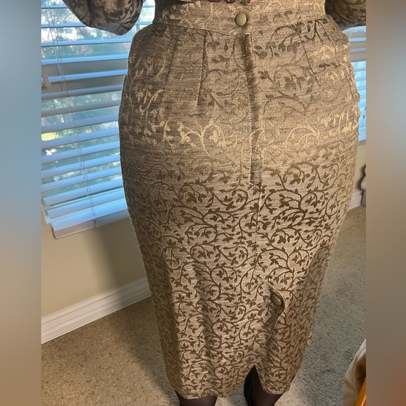 French made company bought it 86  size 40 Gray and beige also gold - Picture 9 of 12